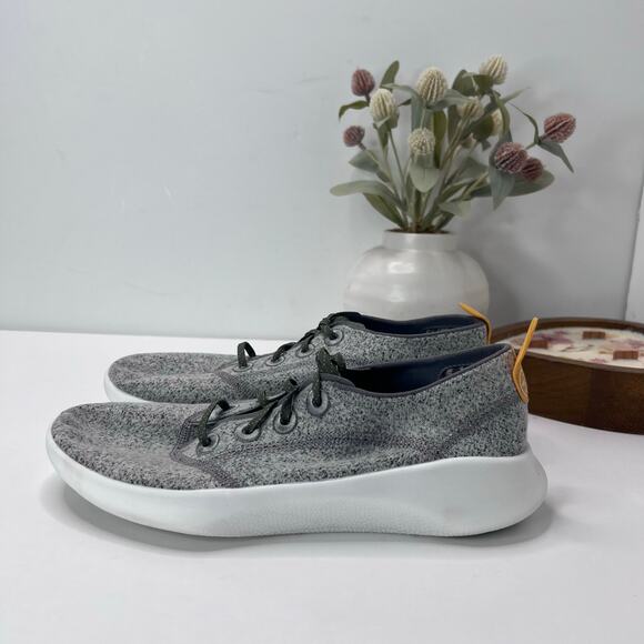Allbirds Super Light Wool Runner Sneakers Merino Wool Gray/White Men 8 Tried On main image 8